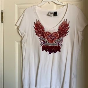 Harley Davidson t shirt.